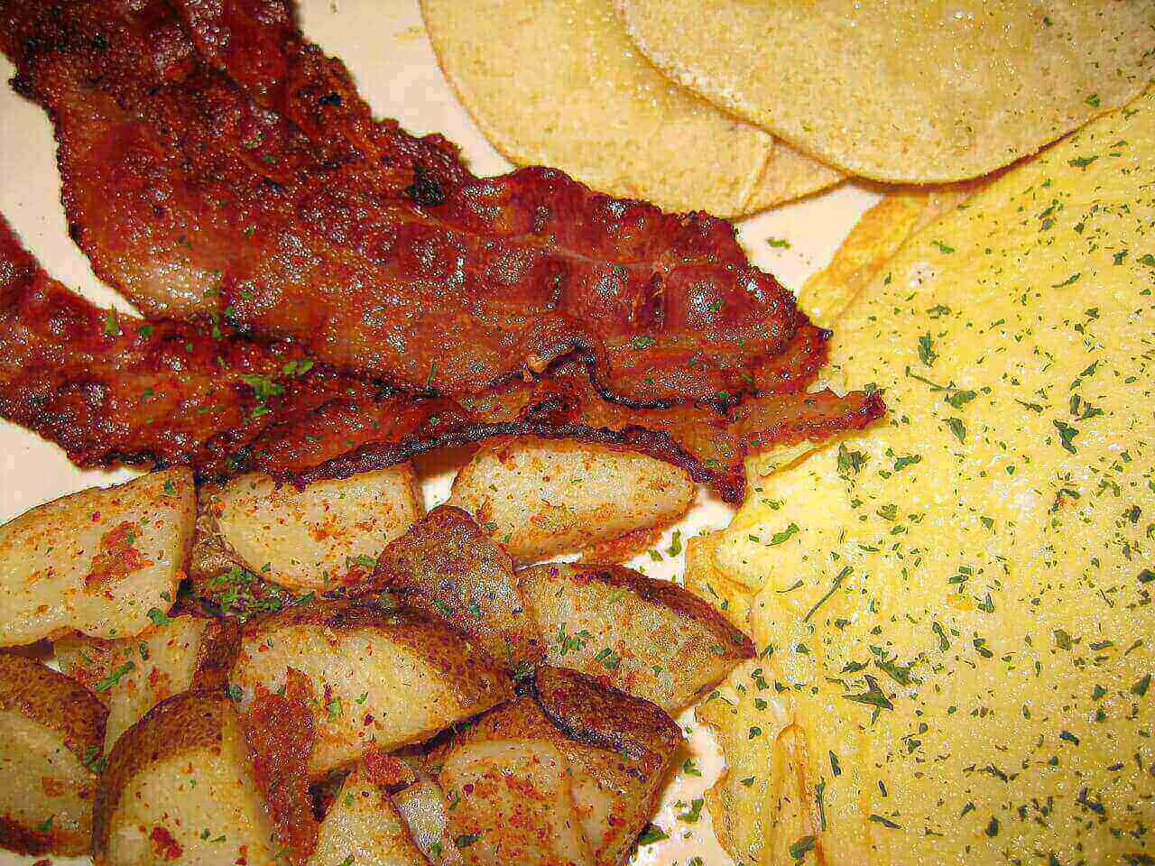 Can Dogs Eat Hash Browns? 7 Cool Ways To Train Dog Not To Eat Hash Browns